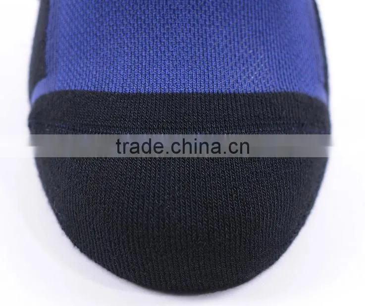 custom professional sports socks man running crew socks protective foot socks