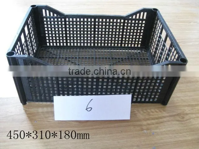 Plastic crate injection mould