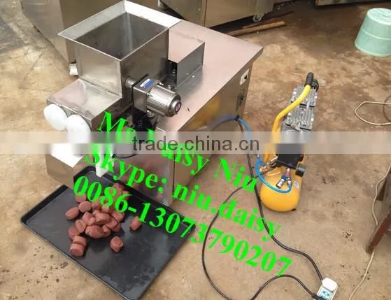 commercial walnut cake cutter/pastry biscuit cutting machine/meat pie dividing machine