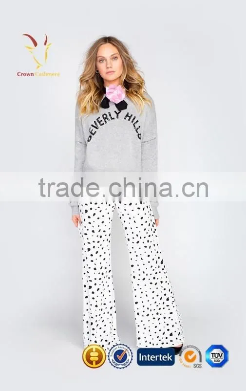 Women Grey Fashion Cashmere Pullover With Flower Neck