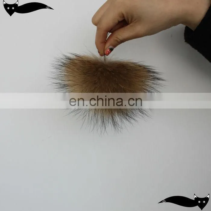Fashion natural 10cm raccoon fur pom pom