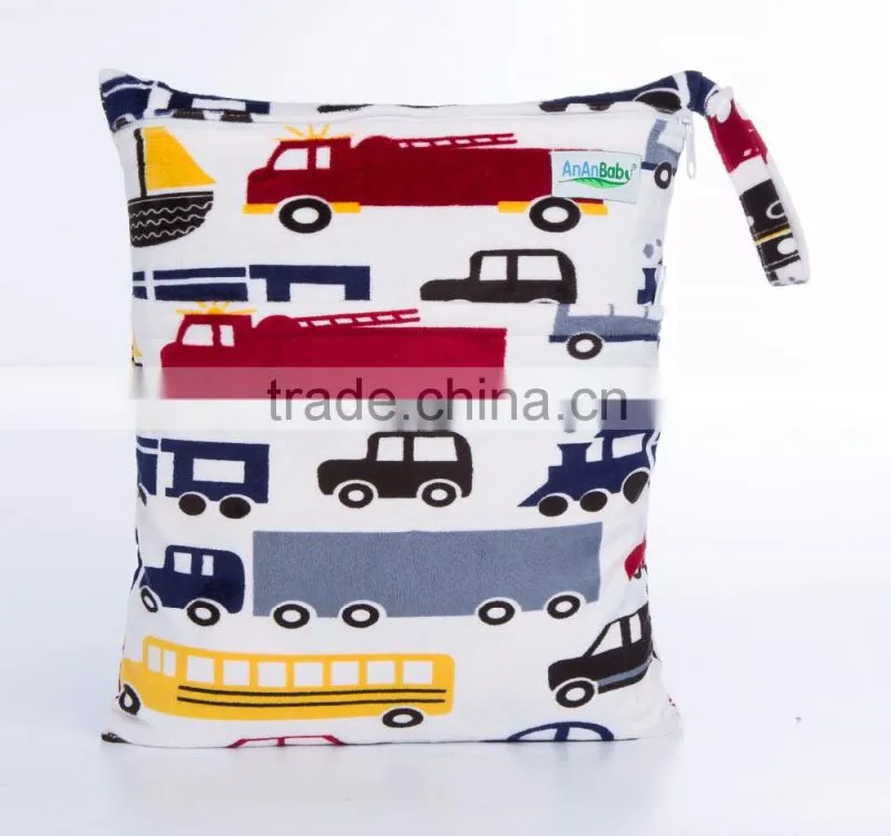 2016 Hot selling good quality customized fashion diaper bag