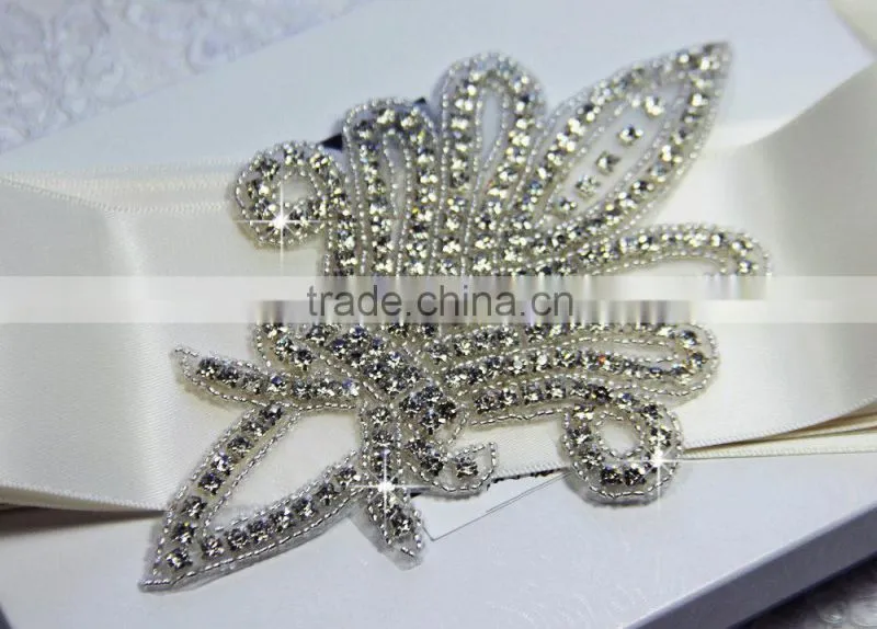 Bridal beaded rhinestone appliques to sew for wedding dresses and iron on rhinestones appliques wholesale