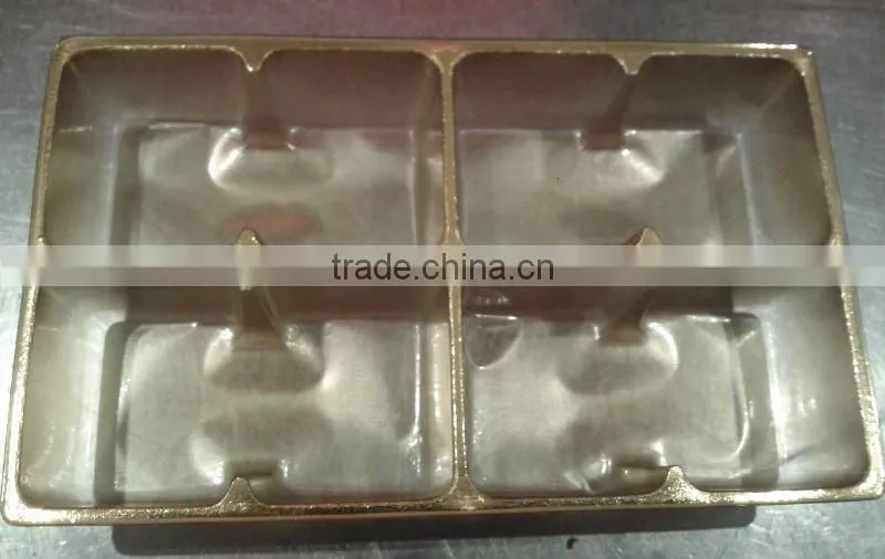 Disposable plastic food tray