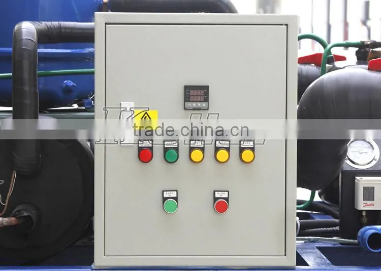 Ice block machine