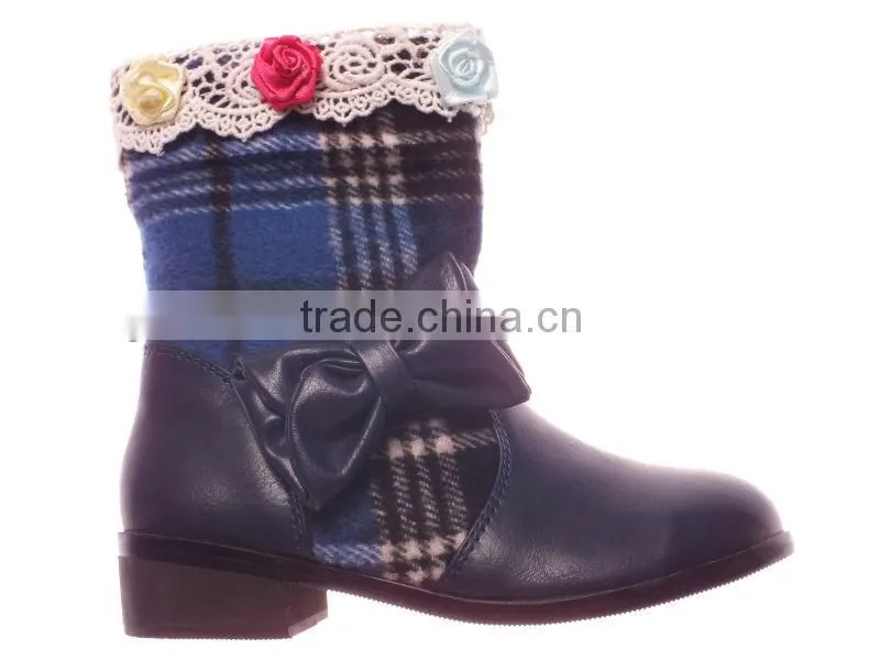 Wholesale high quality fashion kids shoes boots in guangzhou factory
