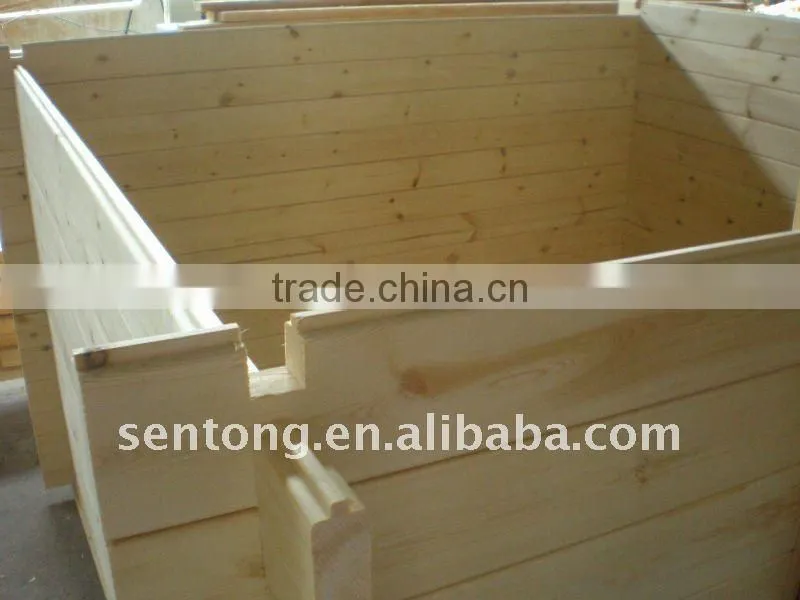 Capacious Wooden Garage House