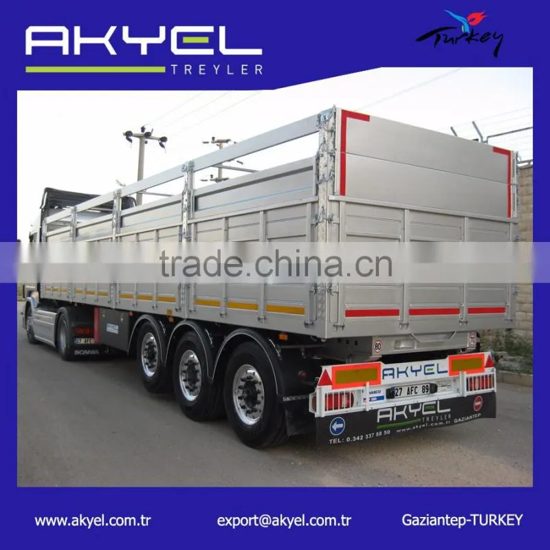 PLAYWOOD DOORS SEMI TRAILER