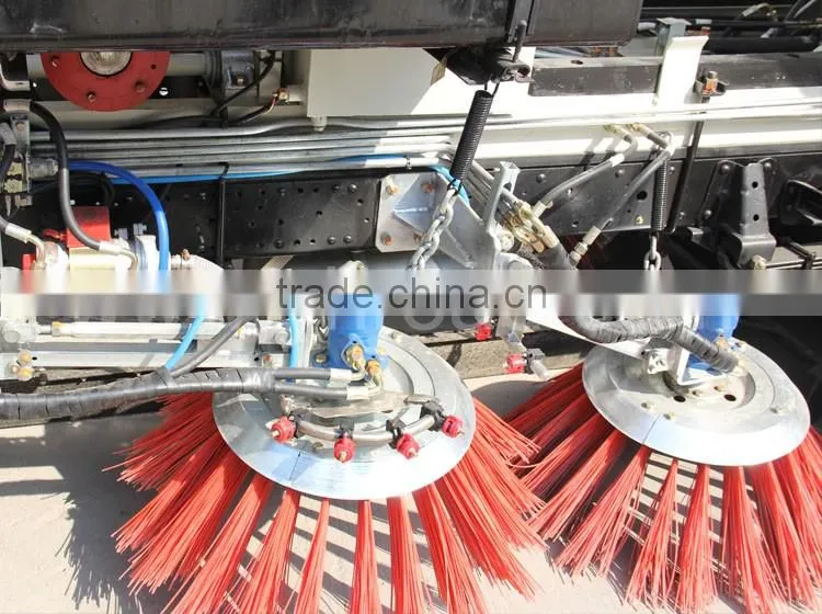 YHQS5050B road sweeper truck of high quality