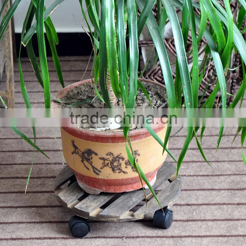 Beautiful pine wood flower pot tray with wheels