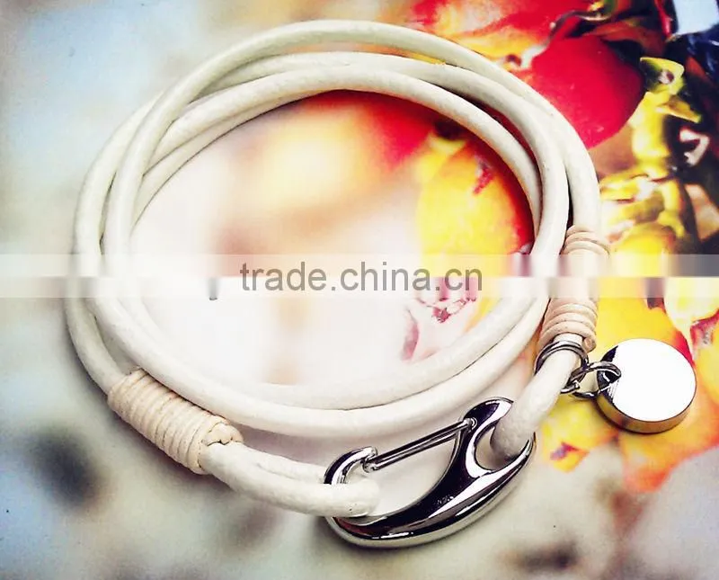Stunning good quality titanium bracelet wth magnets