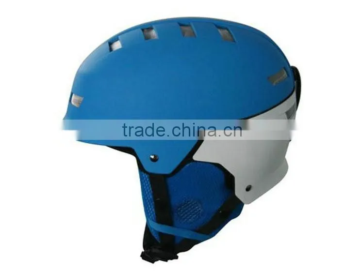 Simple Designed Super Warm Snow Helmet