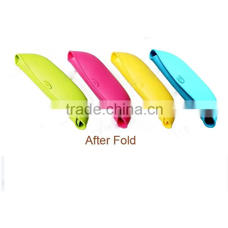 High Quality Waterproof Silicone BabyBibs Wholesale