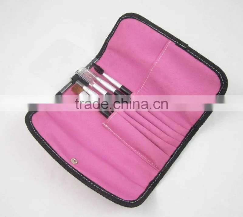Lovely Pink Plastic Handle Cosmetic Brush Set