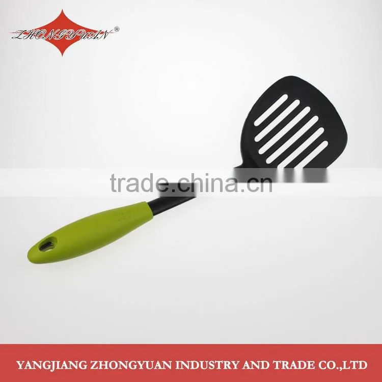 Excellent quality FDA new style slotted turner nylon kitchen utensils with plastic handle