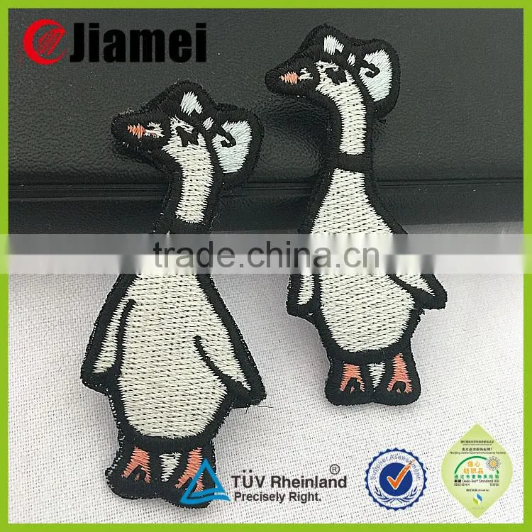 Cheap custom baby kids clothing design iron-on embroidery patch