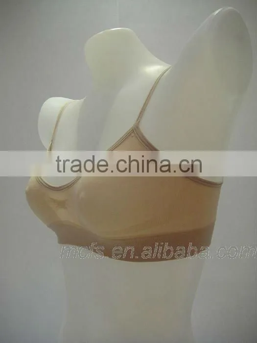 Hot & sexy seamless girl wear bra
