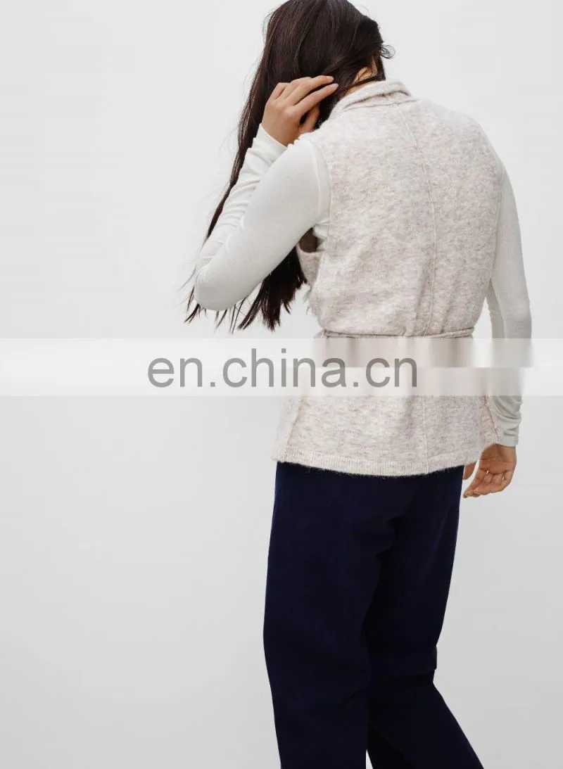 2015 Winter Italian Design Belt Raw Fringe Custom Tibet Sheep Fur Vest (NT6796)
