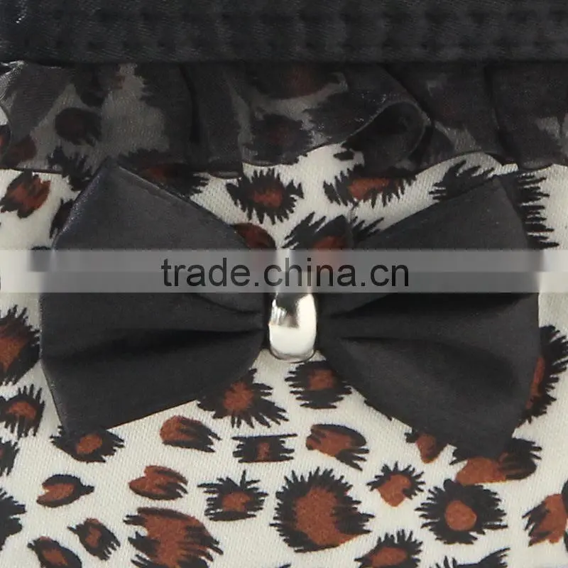 Portable lace border flower series makeup bag, large contents