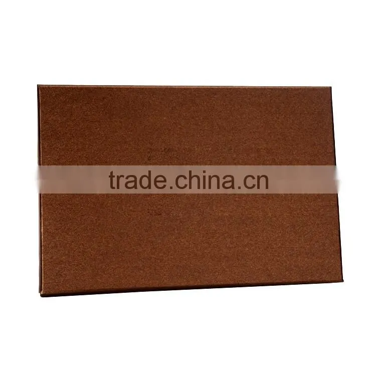 Custom Cardboard Paper Gift Packaging Box/Shipping Box. For Clothing.
