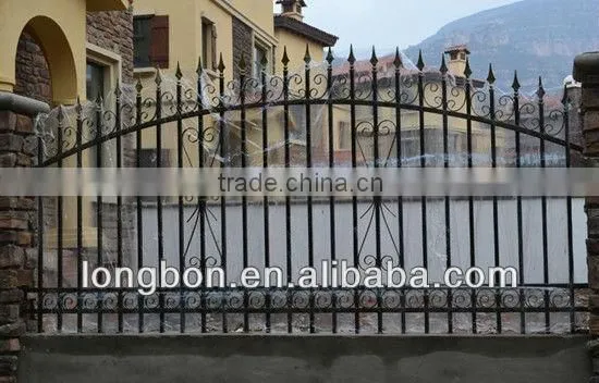2015 Top-selling hand forged iron fence