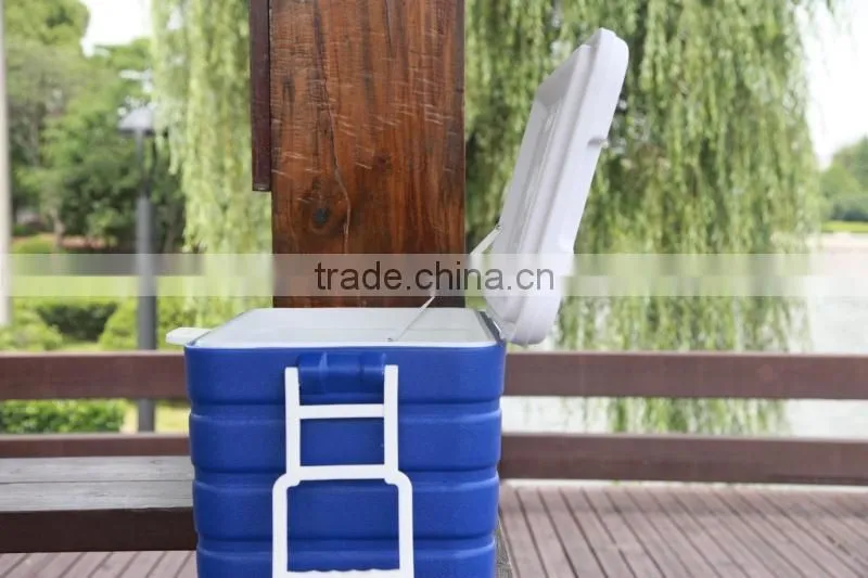 NEW STYLE Portable mini fridge with wheels