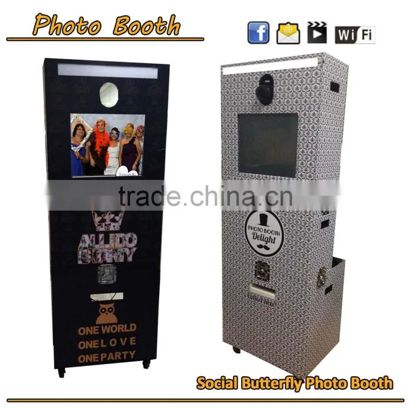 Free standing digital advertising player box photobooth