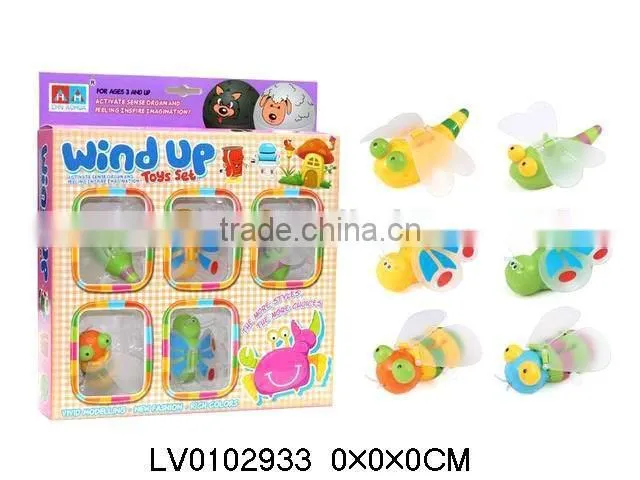 Cute plastic promotional toys wind up shoes