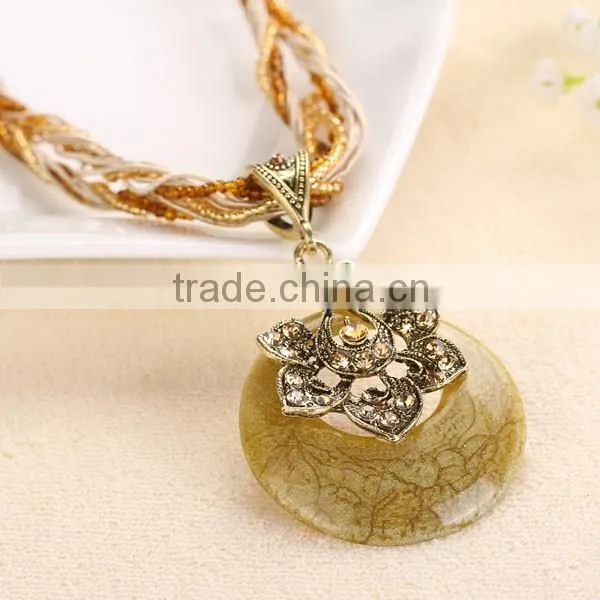 Vintage Fashion Lady Stone Necklace Wholesale