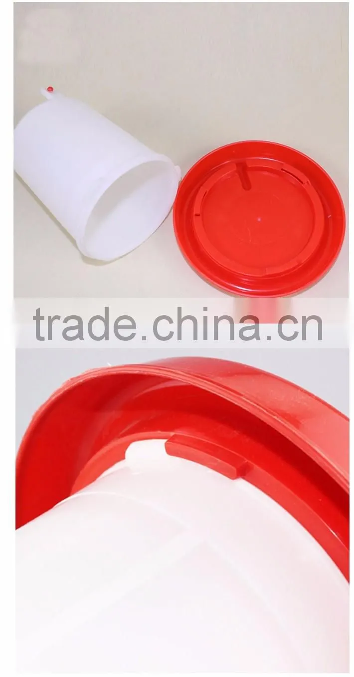 14 L Plastic Manual Poultry Drinker Chicken Farming Drinkers