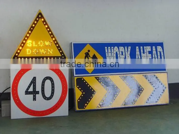 LED arrow board for construction