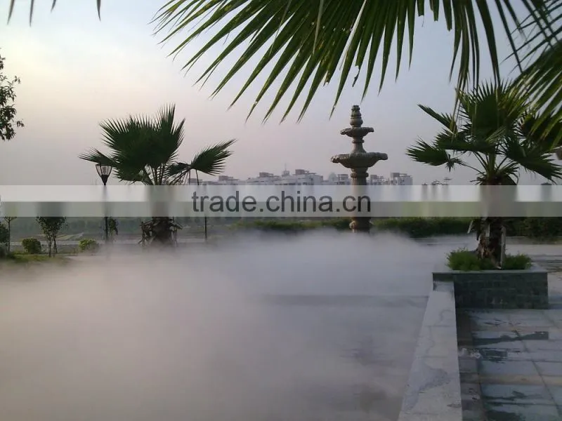 Low pressure cold fog fountain nozzle