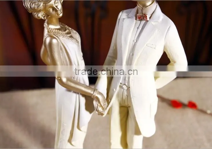 Romantic couple figurine wedding gift box wholesale malaysia