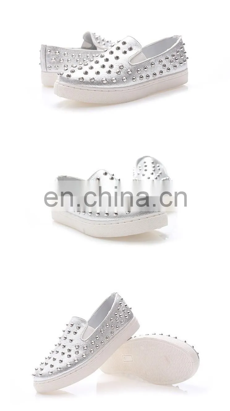 Wholesale women slip on loafer shoes flat casual shoes with rivet