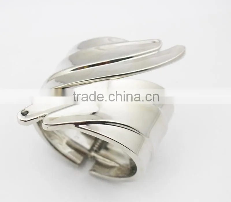 High Polished Stainless Steel Feather Leaves Bracelet Bangle