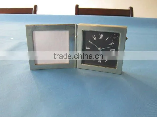 travel clock