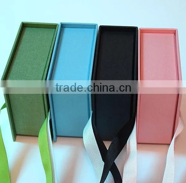 Recycled custom size cardboard flat folding pack gift box with shinny ribbon