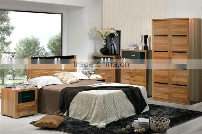 Modern sliding door wardrobe