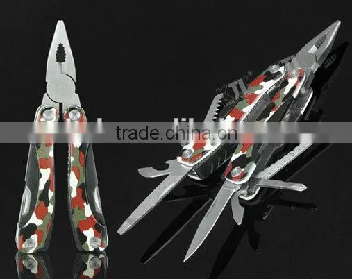 OEM Folded Multifunctional Pliers with camo handle