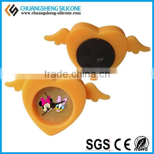 Hot Selling Angle wing cute silicone clock for Children
