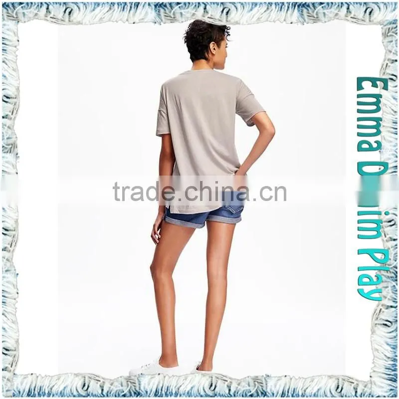 New Stylish Unique Design Front Pocket Girl's Grey Cotton Boat Neck Tee Shirts