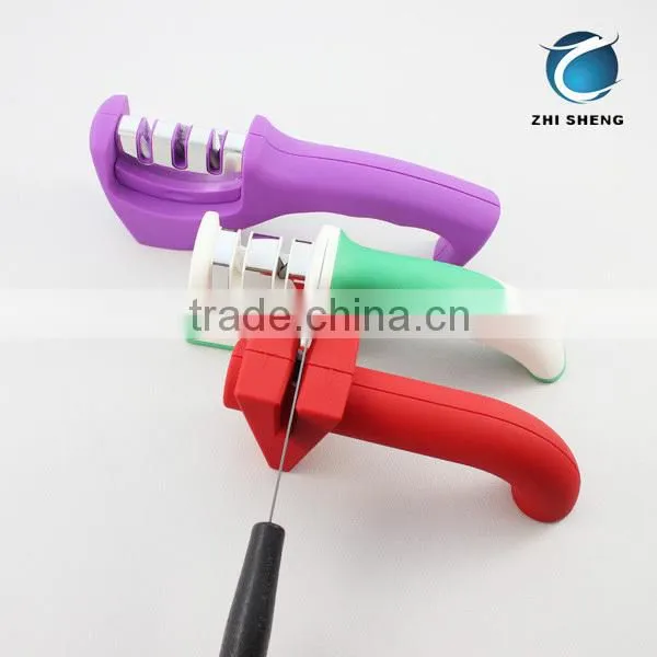 Mini sharpener for knife and scissors