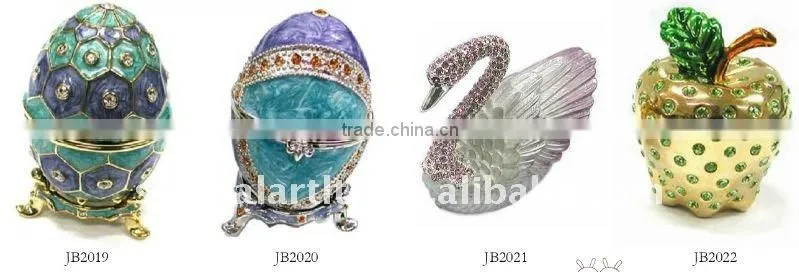 metal crystal heart jewelry box with magnet closure,good quality and various designs,passed SGS factory audit