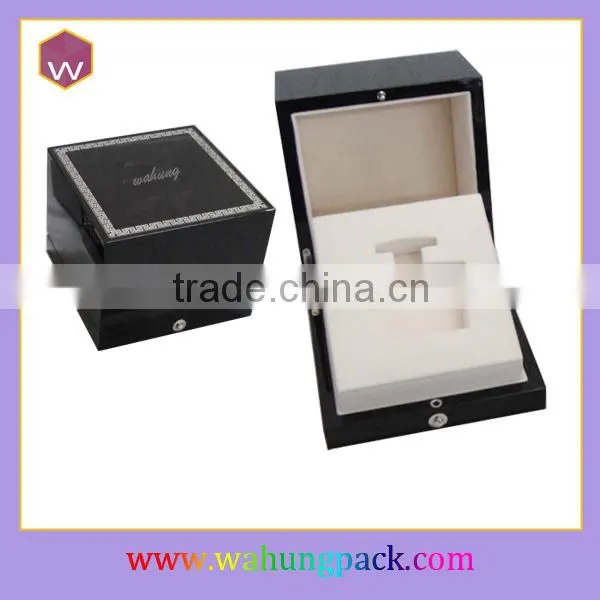 Black magnetic perfume box wooden special design perfume display