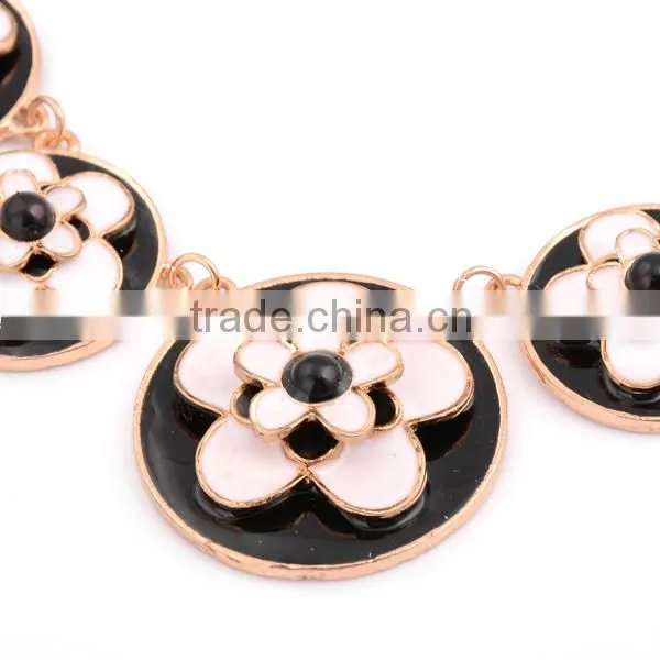 OEM/ODM Manufacture Fashion Beautiful Flower Pendant Chain Necklace 2016