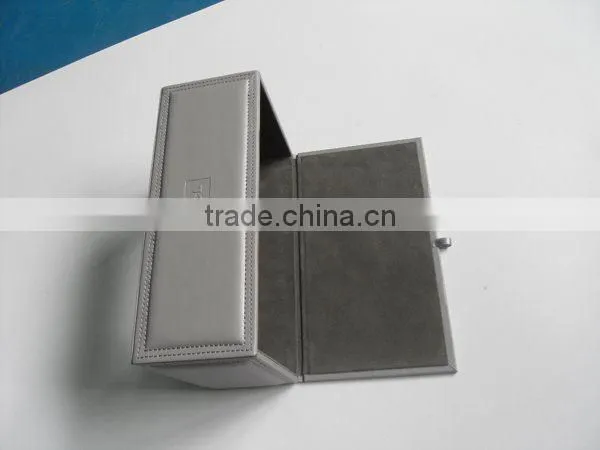facial tissue box