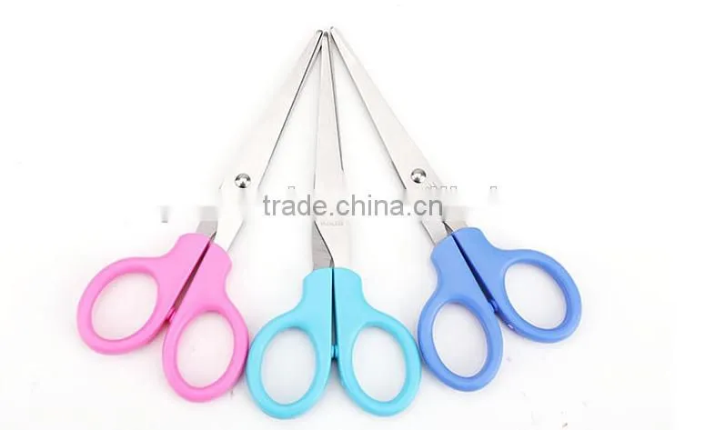 Deli Stainless steel scissors for Office Supply Model 0605 pink