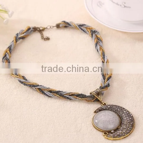 2016 Fashion National Style Moon Design Rhinestone Necklace