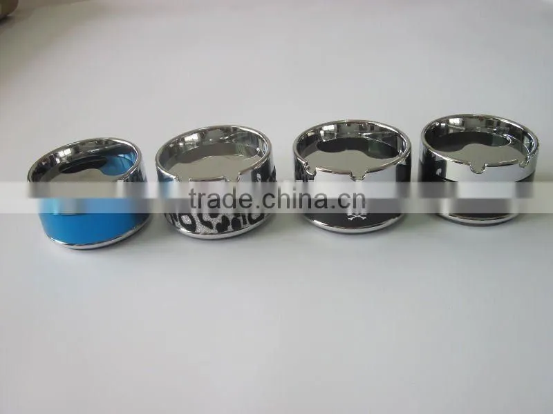 Round Metal Ashtray with Paste Skin