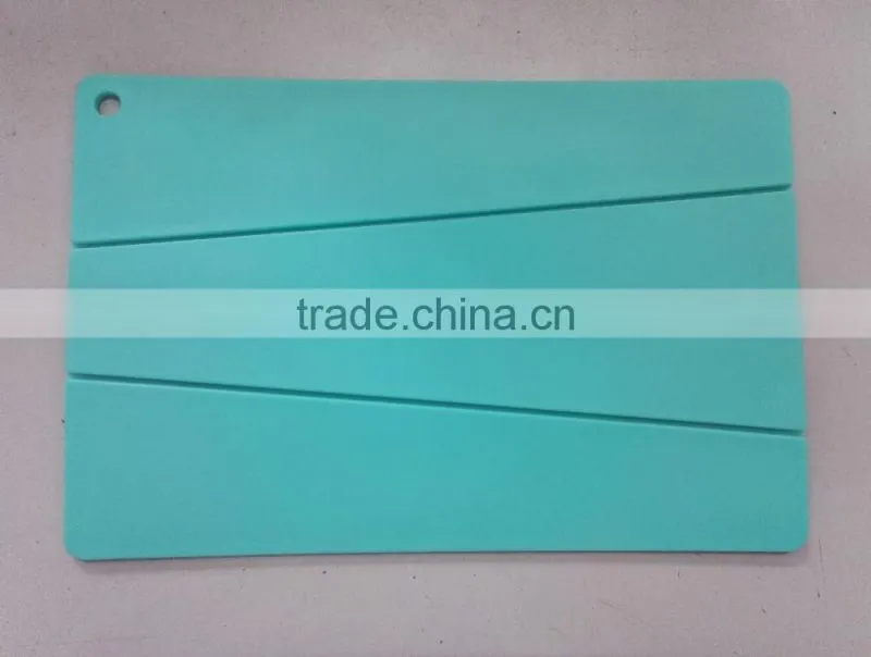 Foldable chopping board